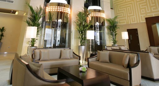 Auris Plaza hotel