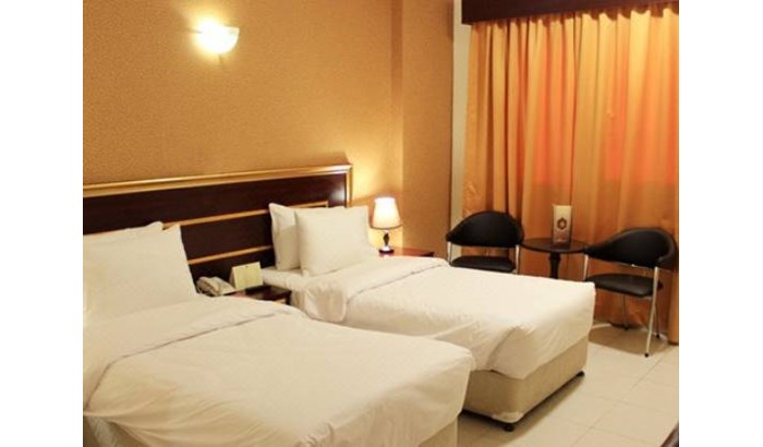 Montreal Naif Hotel